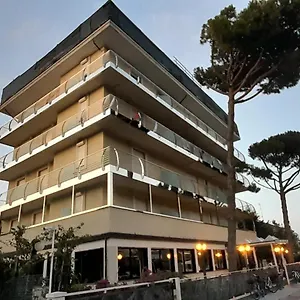 Marbella Hotel